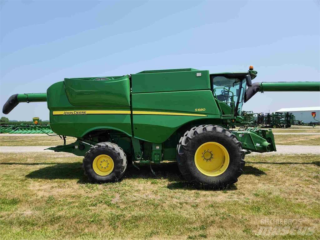 John Deere S680 Mejetærskere