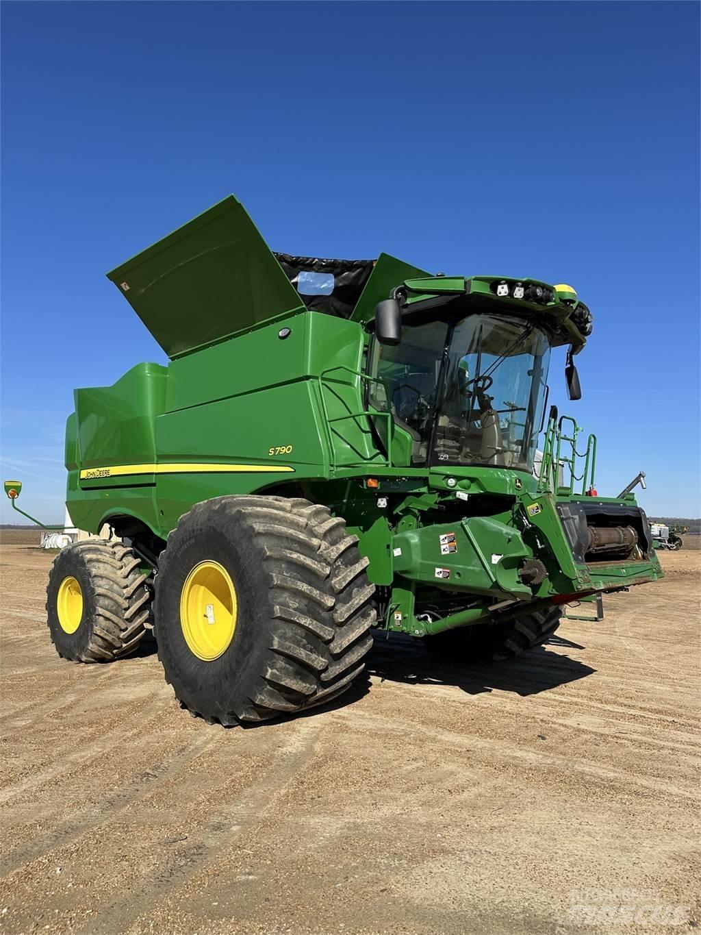 John Deere S790 Mejetærskere