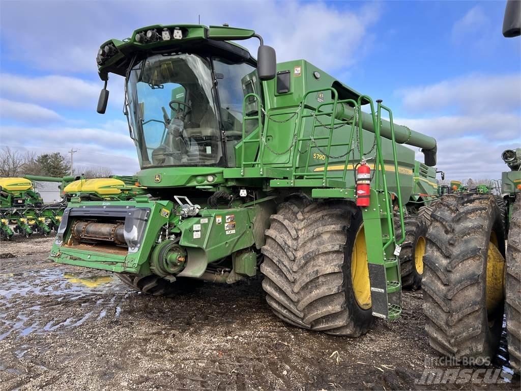 John Deere S790 Mejetærskere