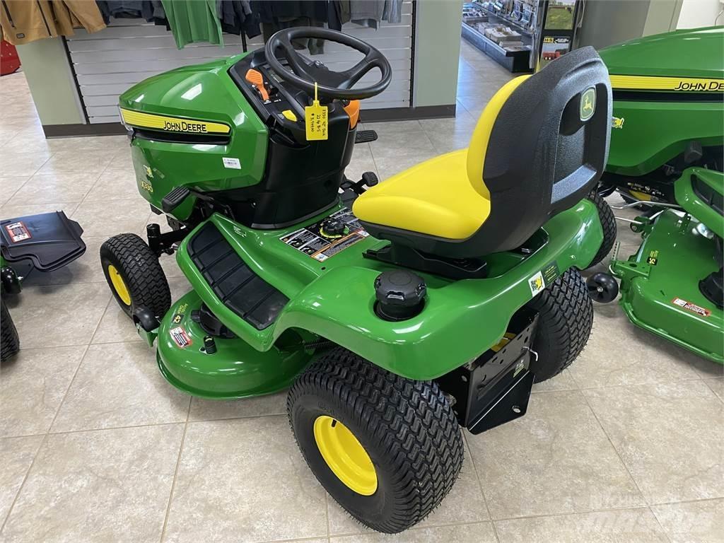 John Deere X330 Kompakte traktorer