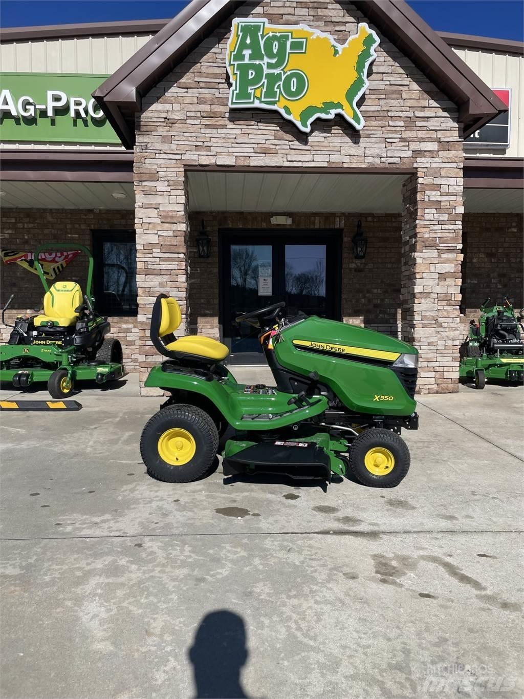 John Deere X350 Kompakte traktorer