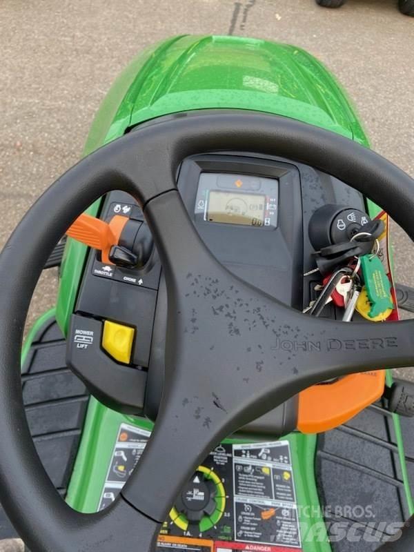 John Deere X350 Kompakte traktorer