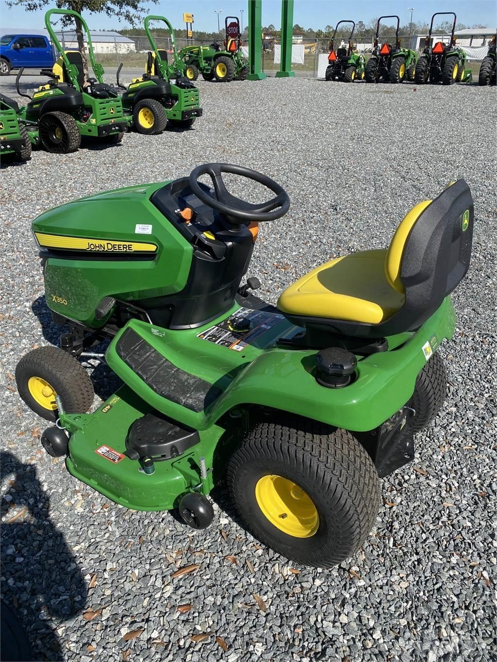 John Deere X350 Kompakte traktorer