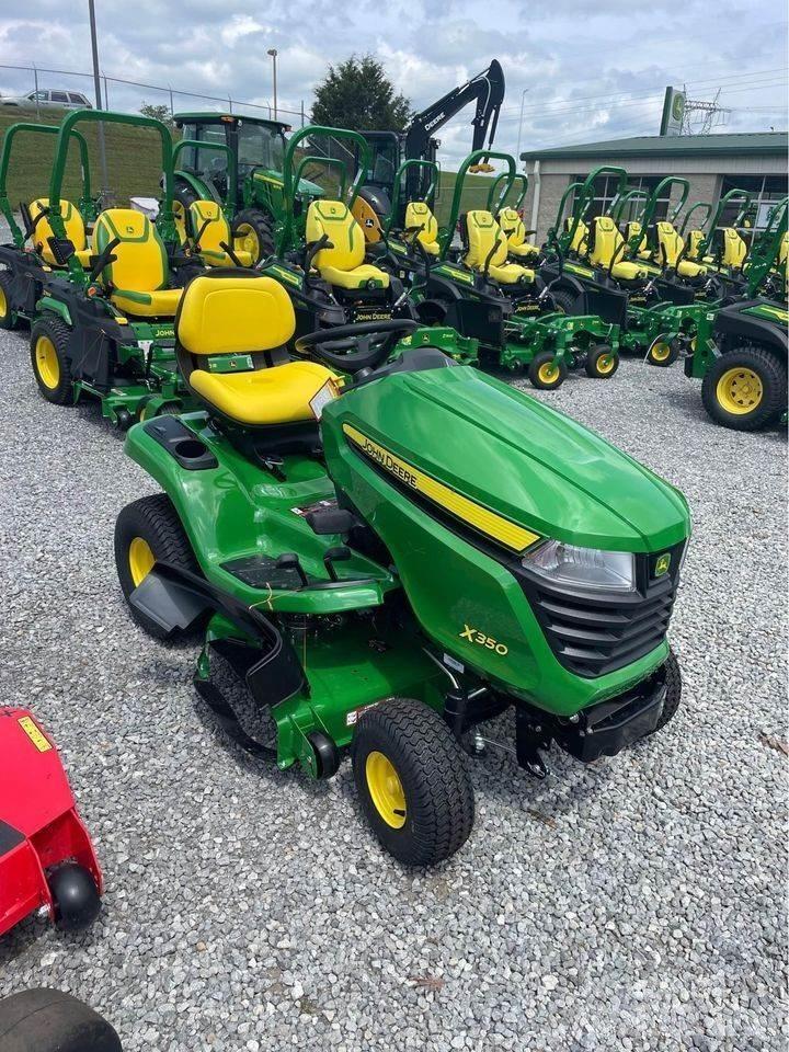 John Deere X350 Kompakte traktorer