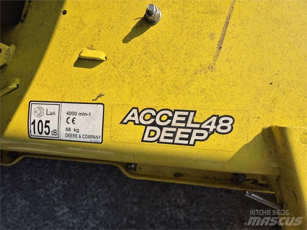 John Deere X380 Kompakte traktorer