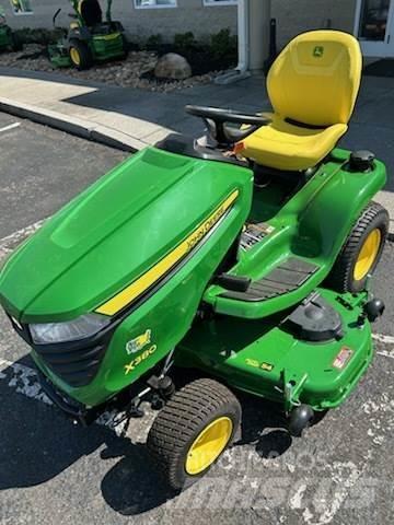 John Deere X380 Traktorklippere
