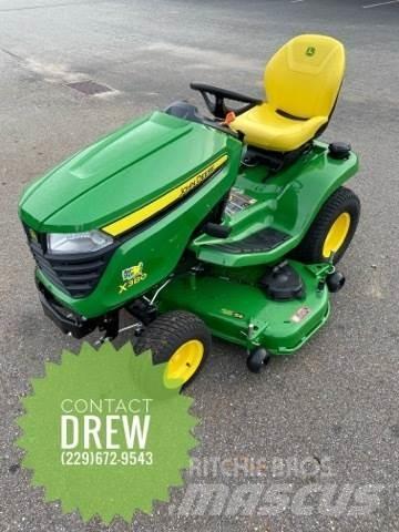 John Deere X380 Kompakte traktorer