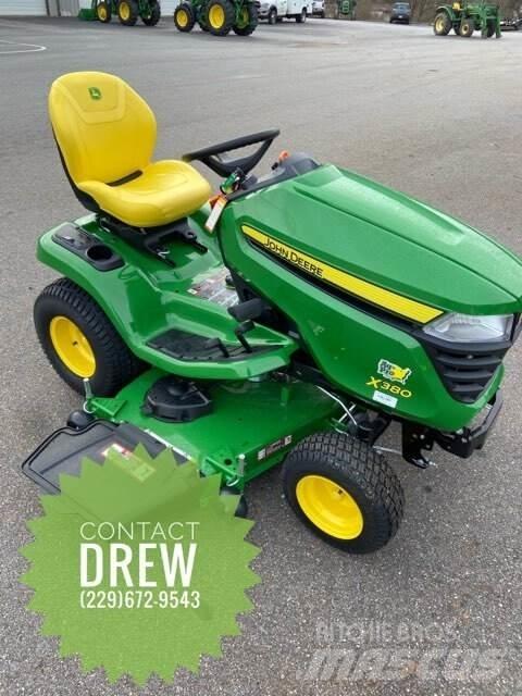 John Deere X380 Kompakte traktorer
