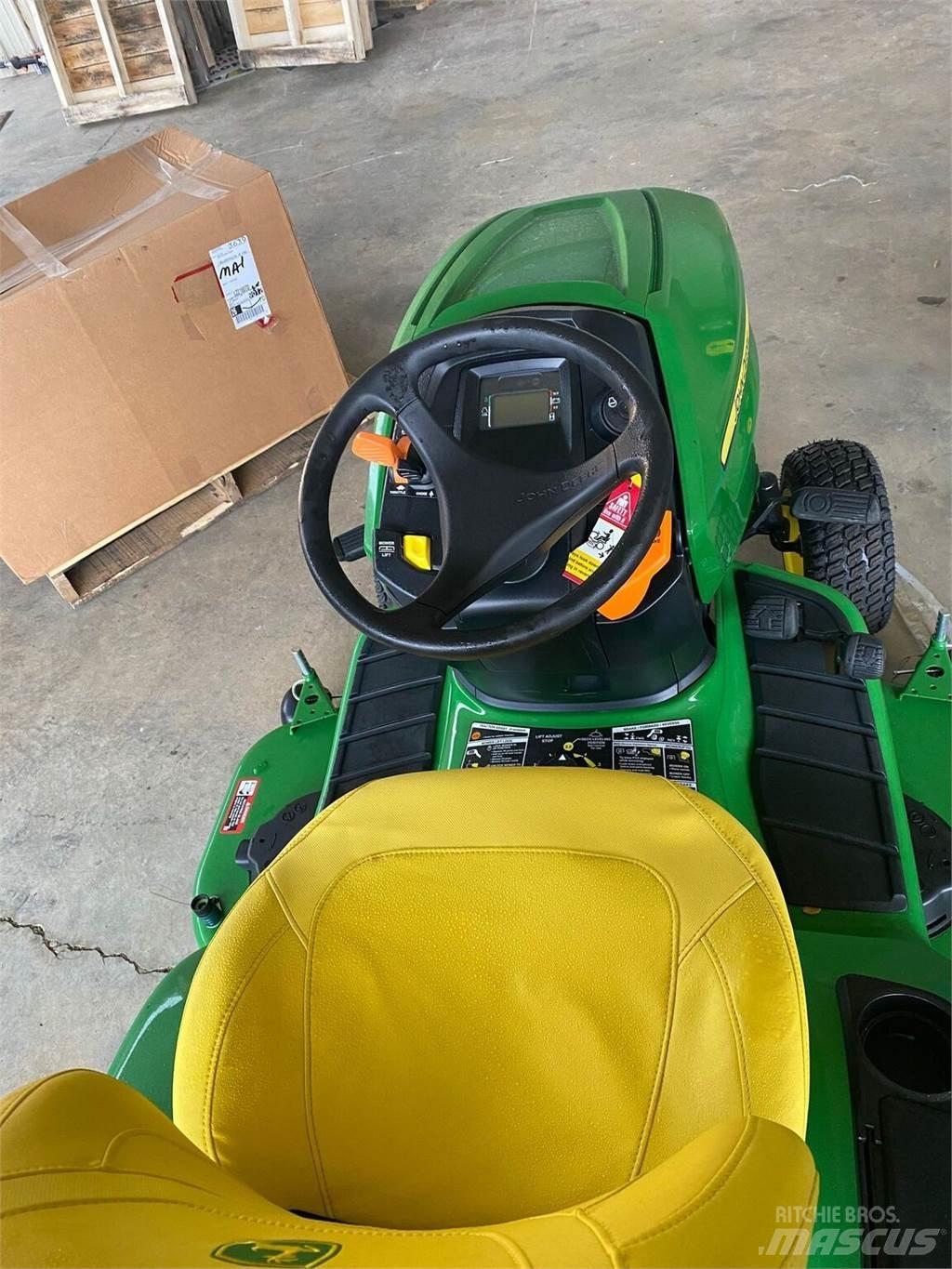 John Deere X380 Kompakte traktorer