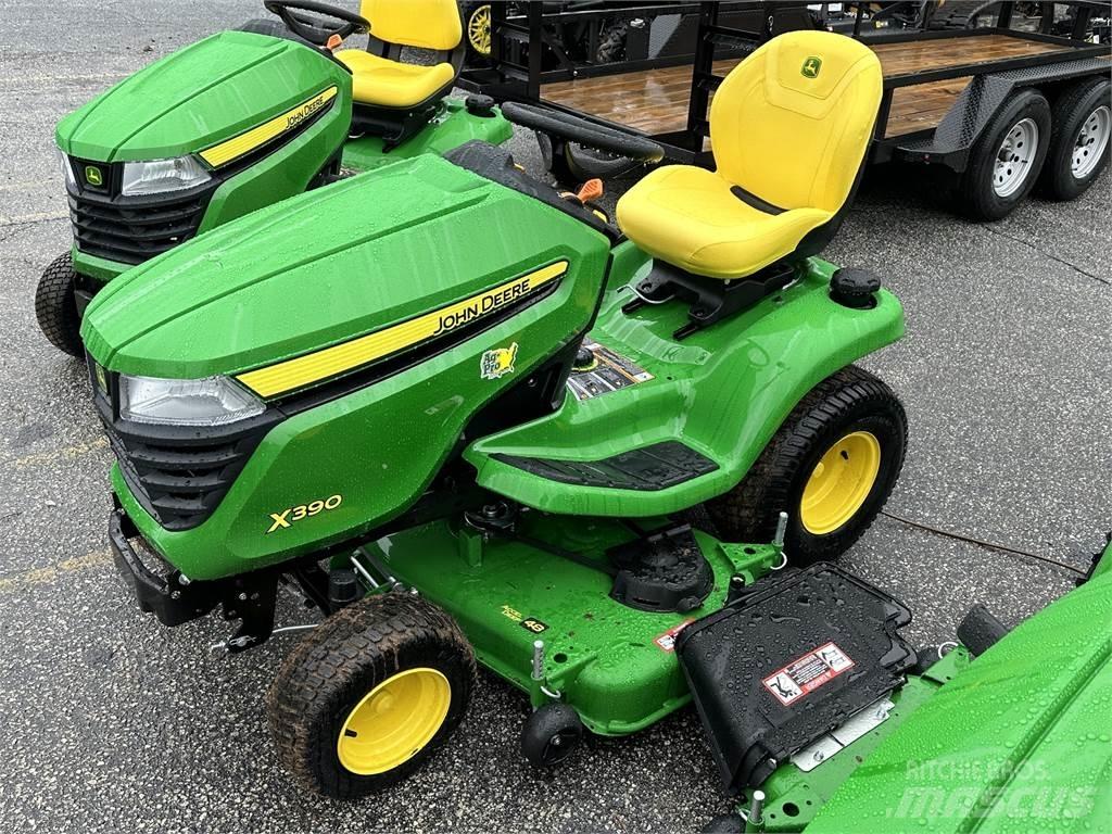 John Deere X390 Kompakte traktorer