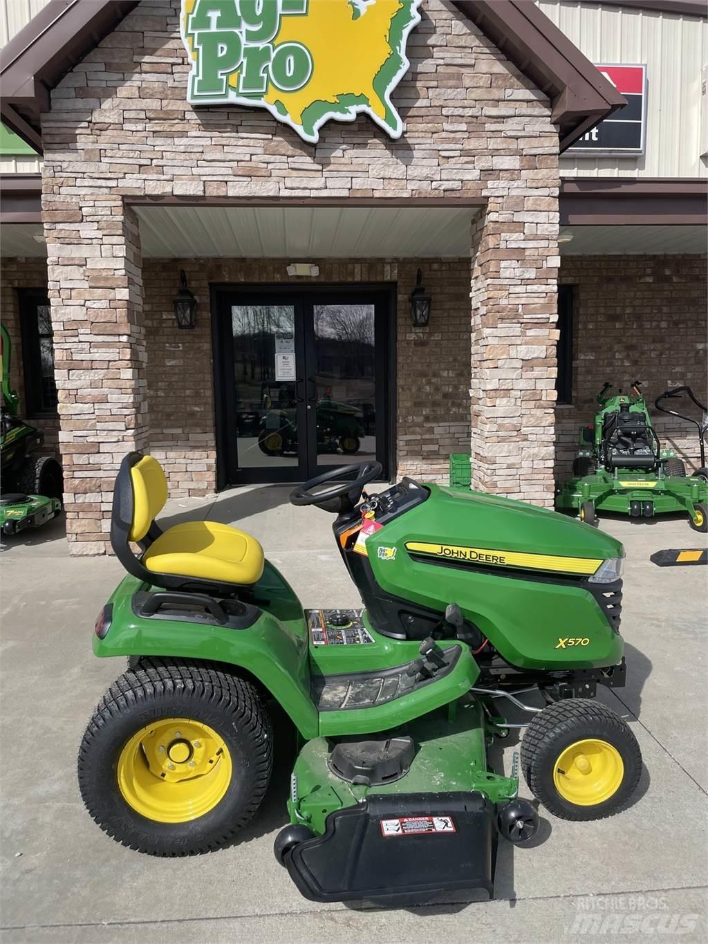 John Deere X570 Kompakte traktorer