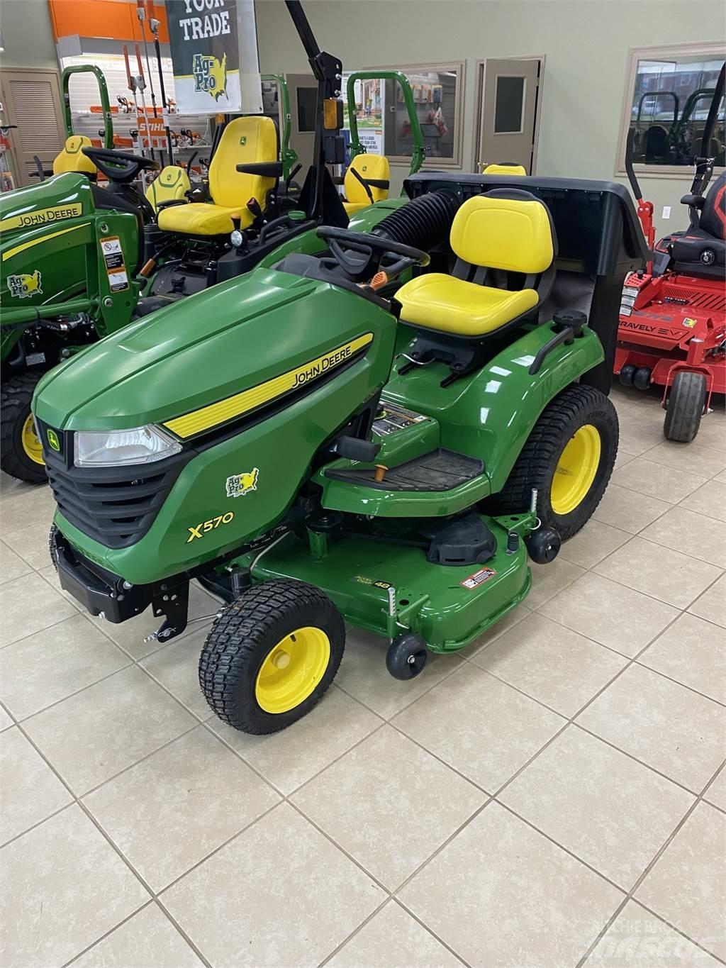John Deere X570 Kompakte traktorer