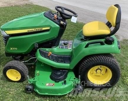 John Deere X570 Kompakte traktorer