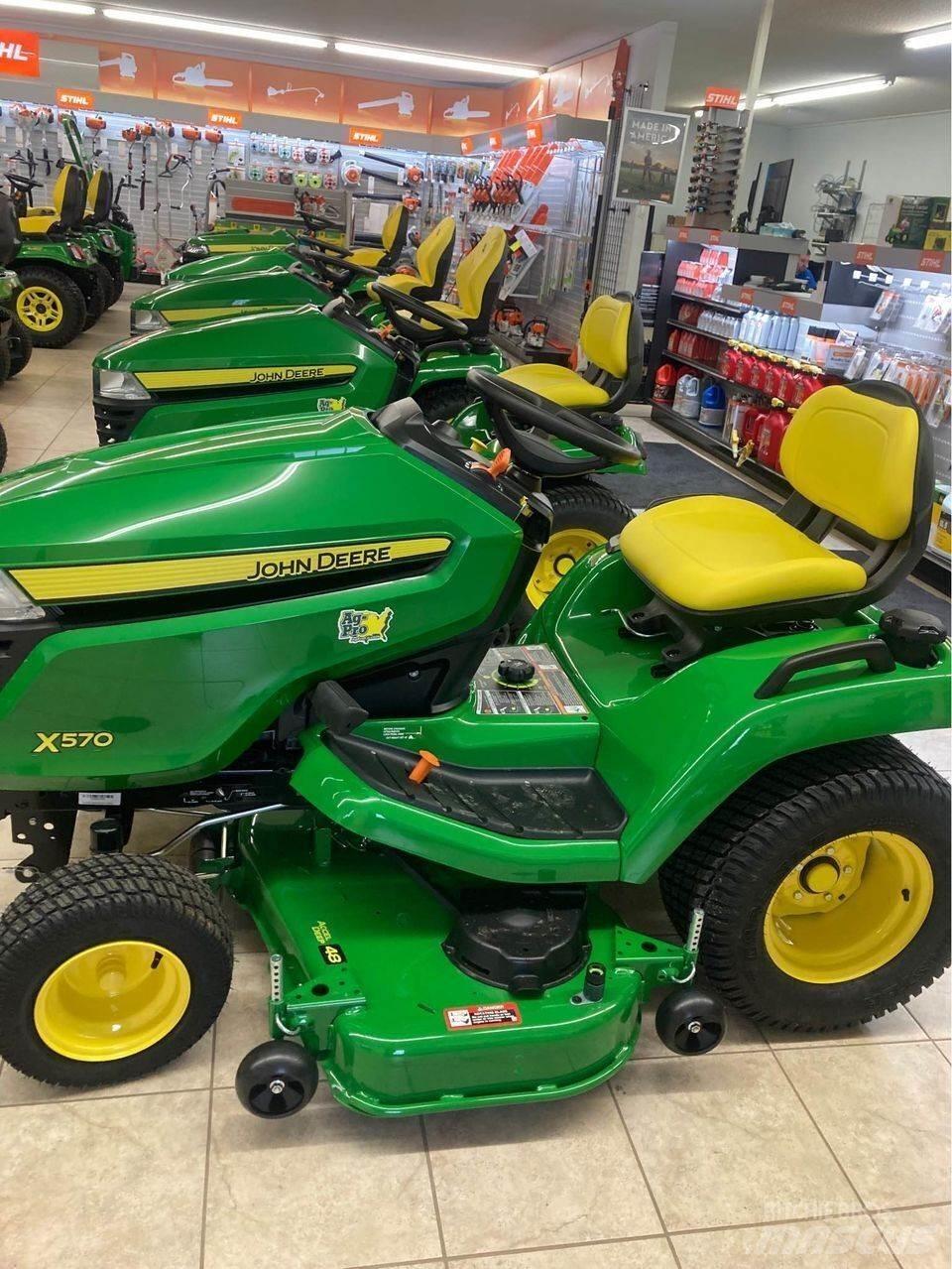 John Deere X570 Kompakte traktorer