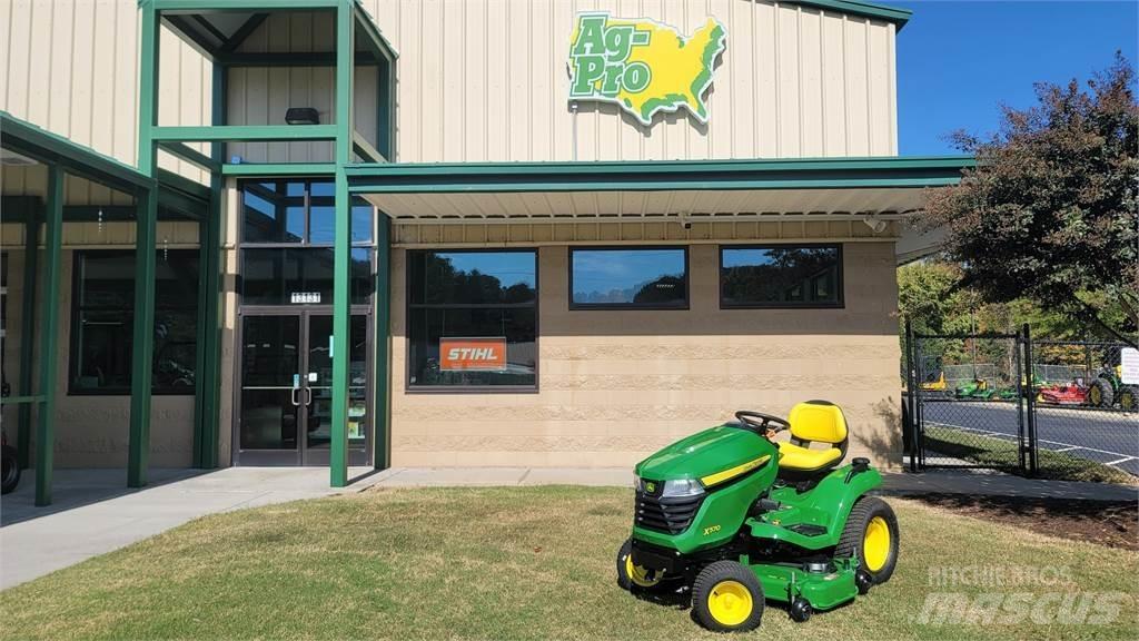John Deere X570 Kompakte traktorer