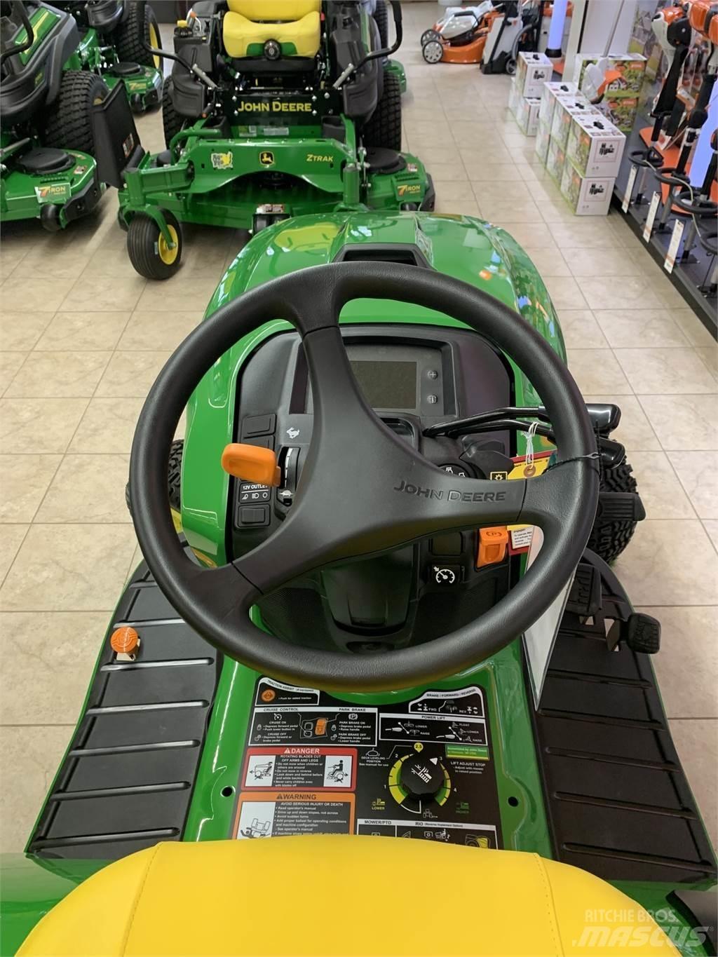 John Deere X739 Kompakte traktorer