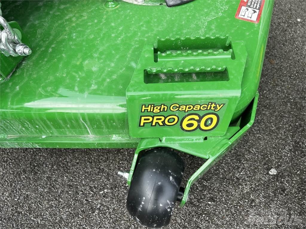 John Deere Z720E Zero-turn klippere