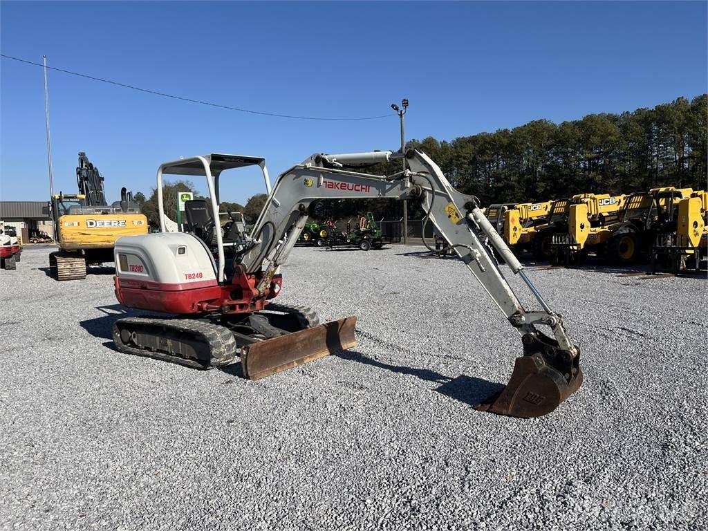 Takeuchi TB240 Minigravemaskiner