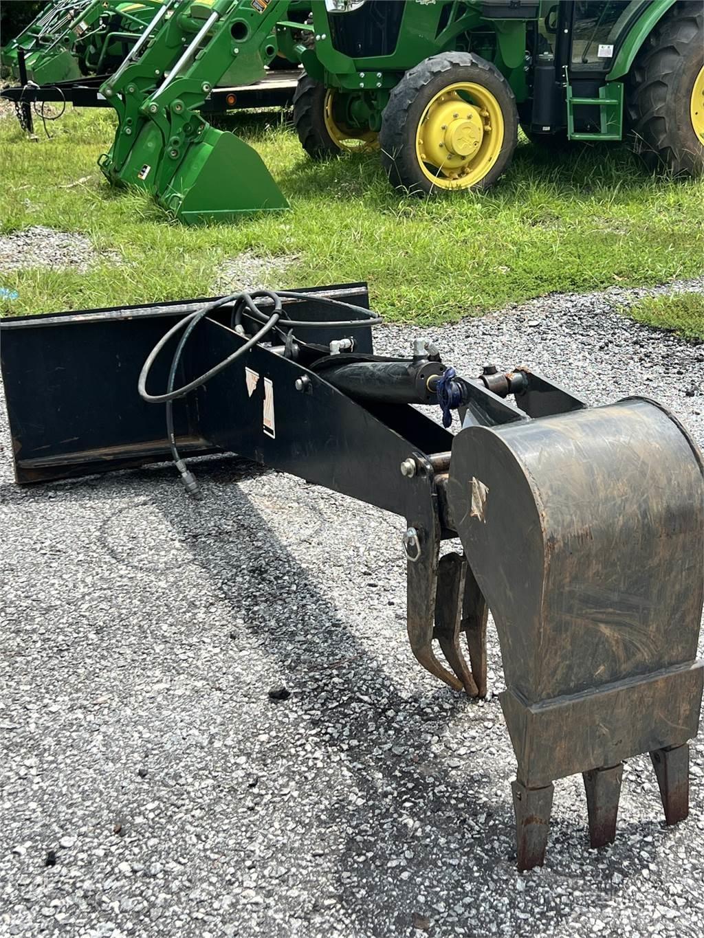 Tiger Backhoe Entreprenør - Andet