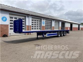 Dennison  Semi-trailer med lad/flatbed