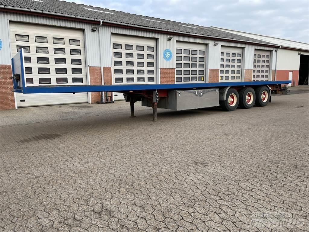 Kel-Berg  Semi-trailer med lad/flatbed
