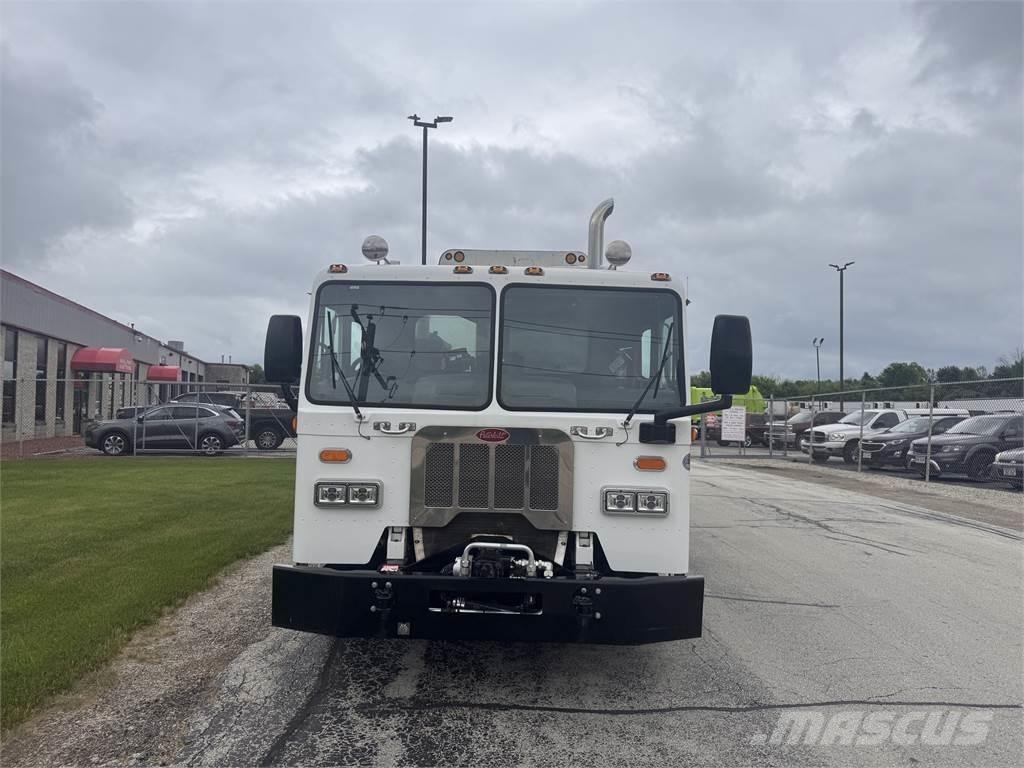 Peterbilt 320 Renovationslastbiler