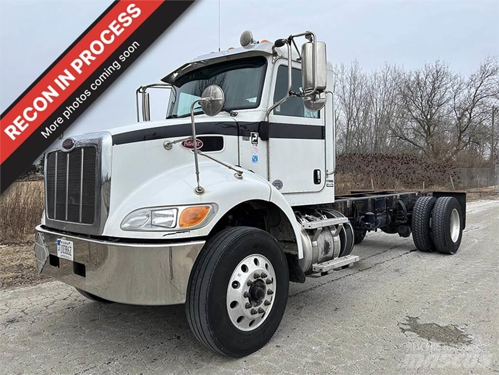 Peterbilt 337 Chassis