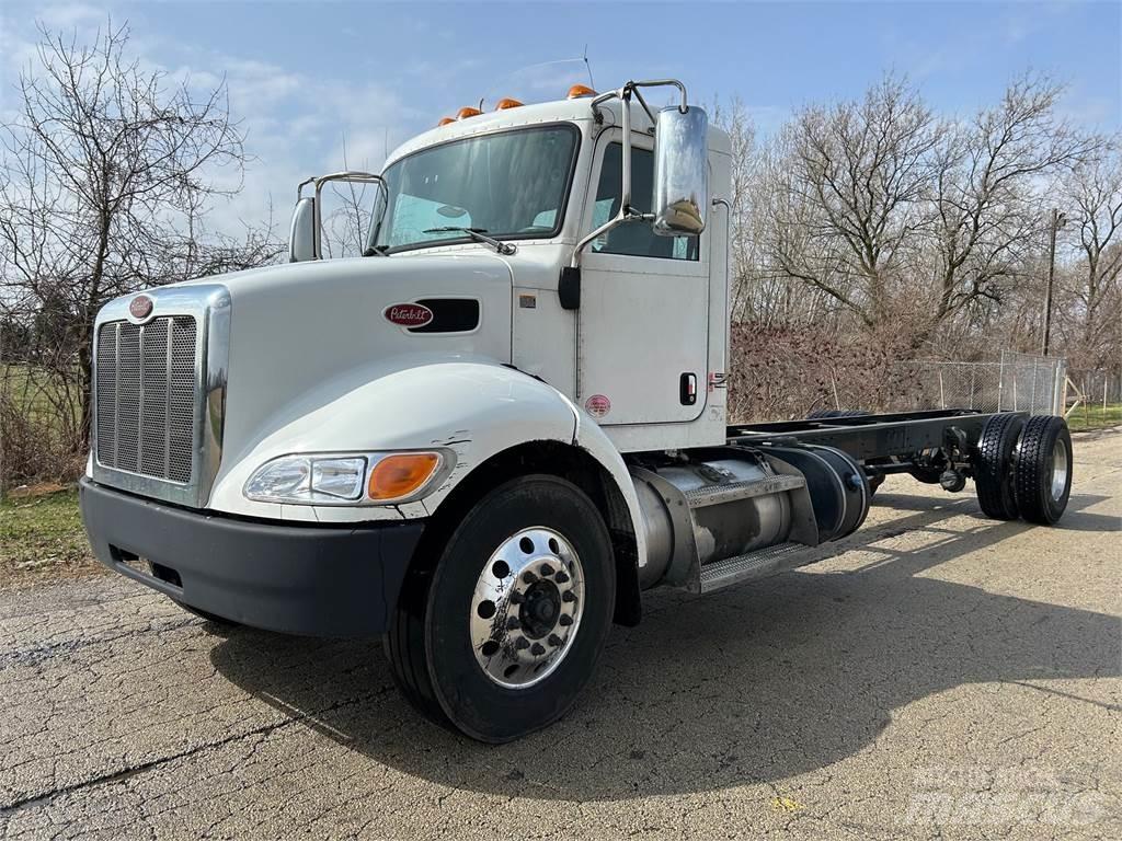 Peterbilt 337 Chassis