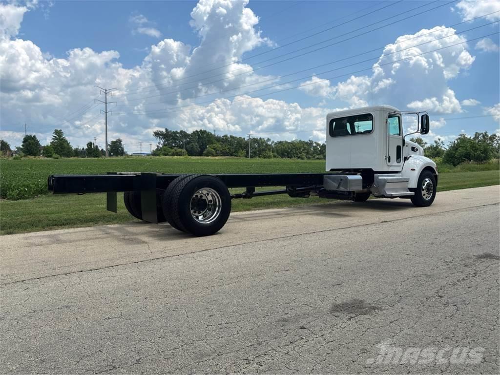 Peterbilt 337 Chassis