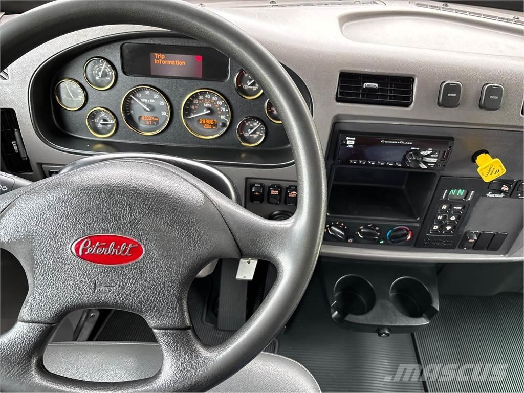 Peterbilt 348 Fast kasse
