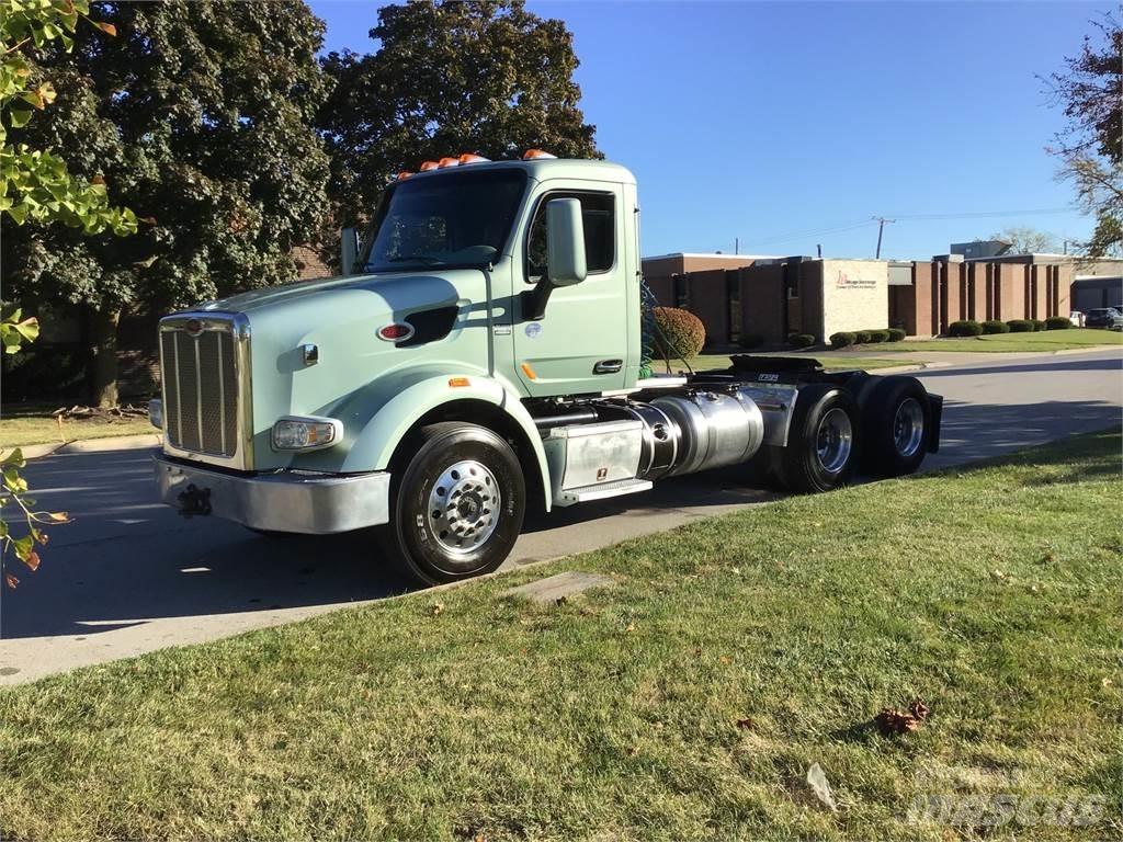 Peterbilt 567 Trækkere
