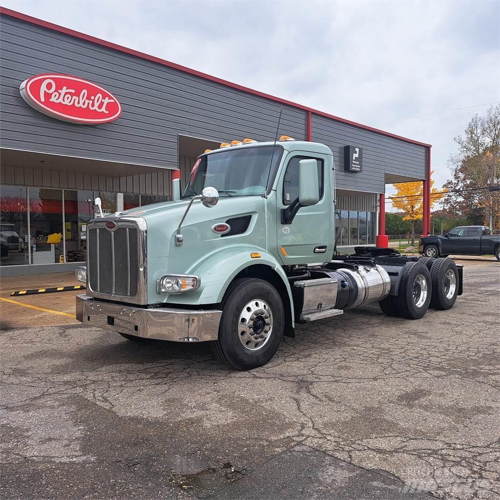 Peterbilt 567 Trækkere