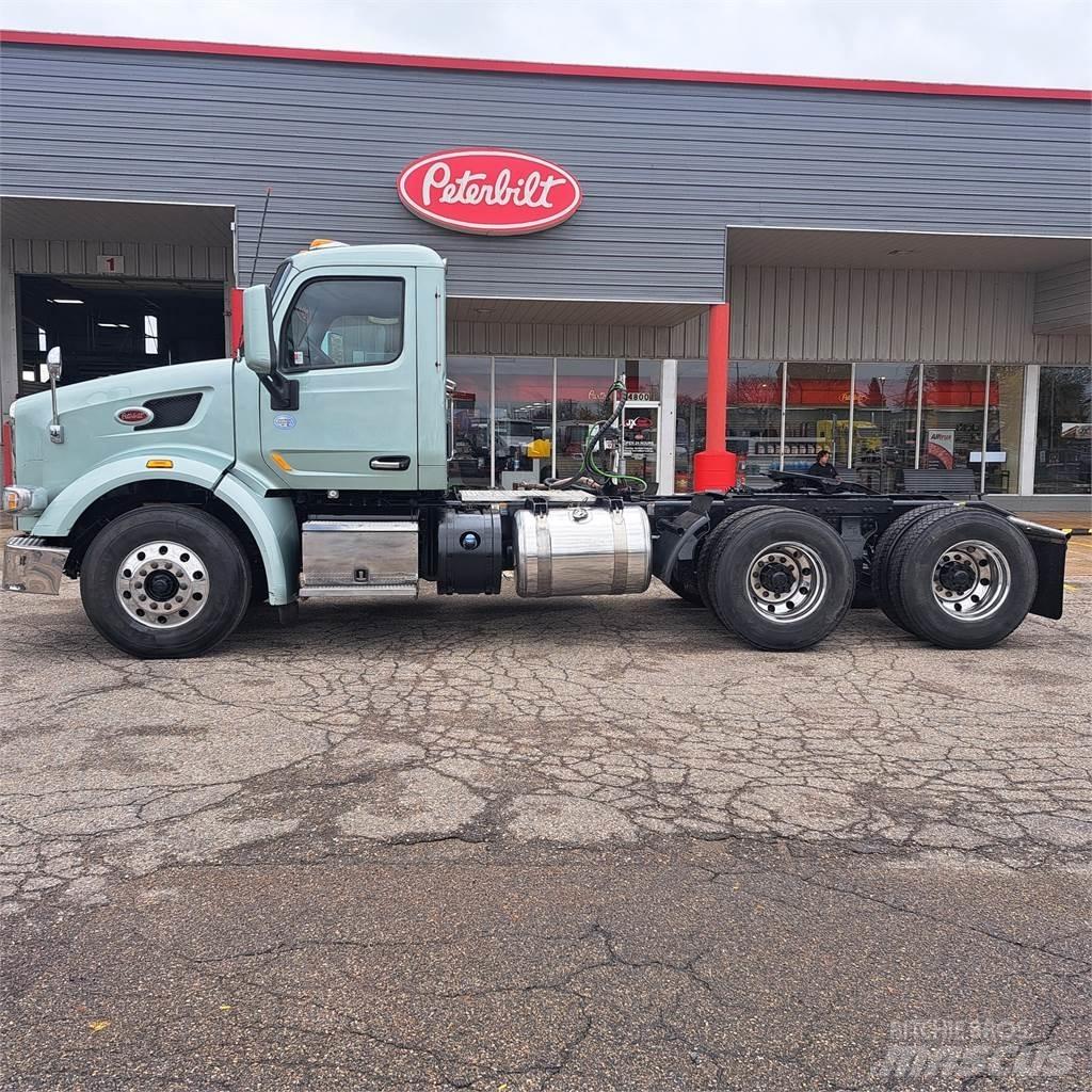 Peterbilt 567 Trækkere