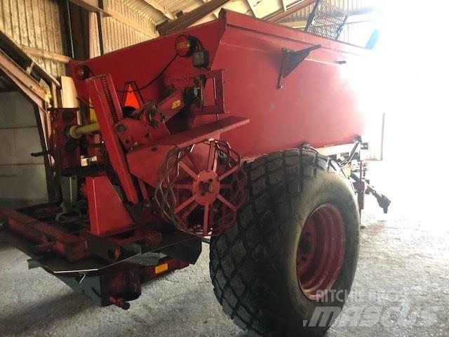  - - - B6 bugseret Mineralspreder