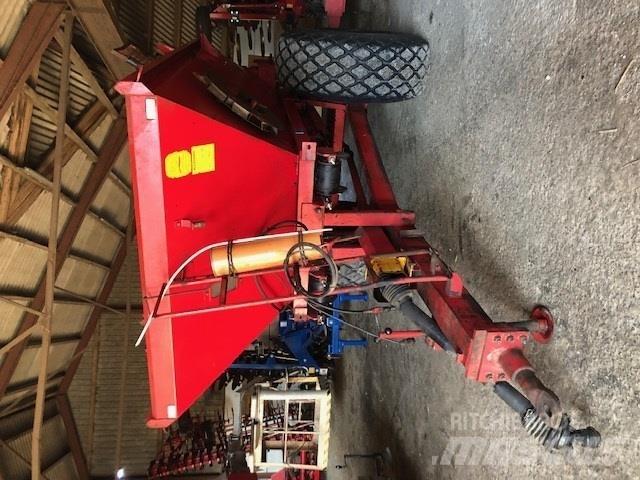  - - - B6 bugseret Mineralspreder