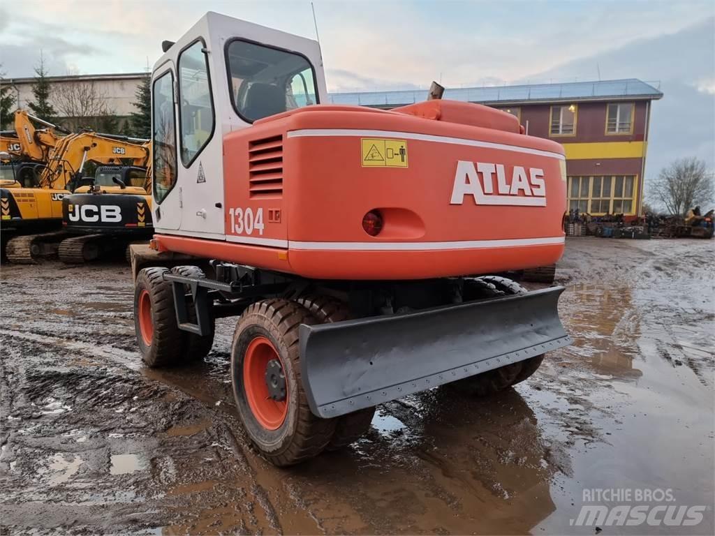 Atlas 1304 Gravemaskiner på hjul