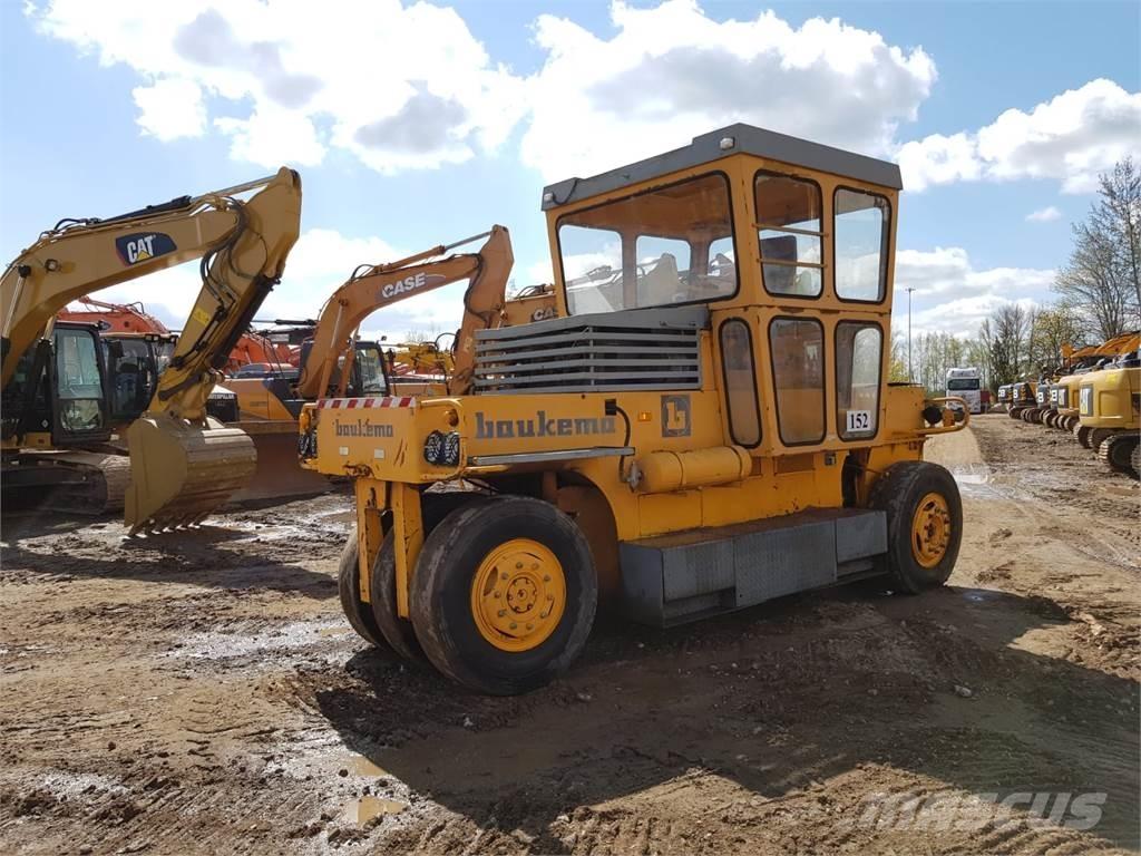 Bomag SGW-17 Tromle med luftdæk