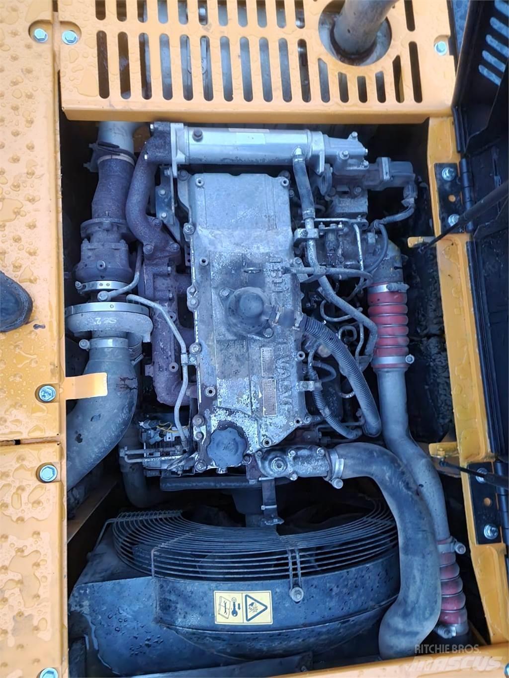 JCB JS220LC Gravemaskiner på larvebånd
