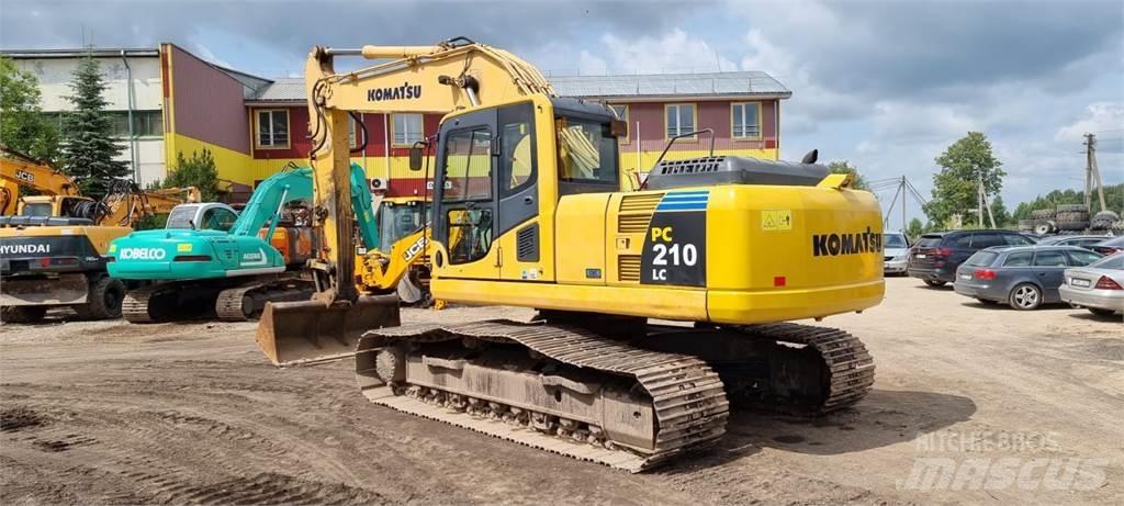 Komatsu PC210LC Gravemaskiner på larvebånd