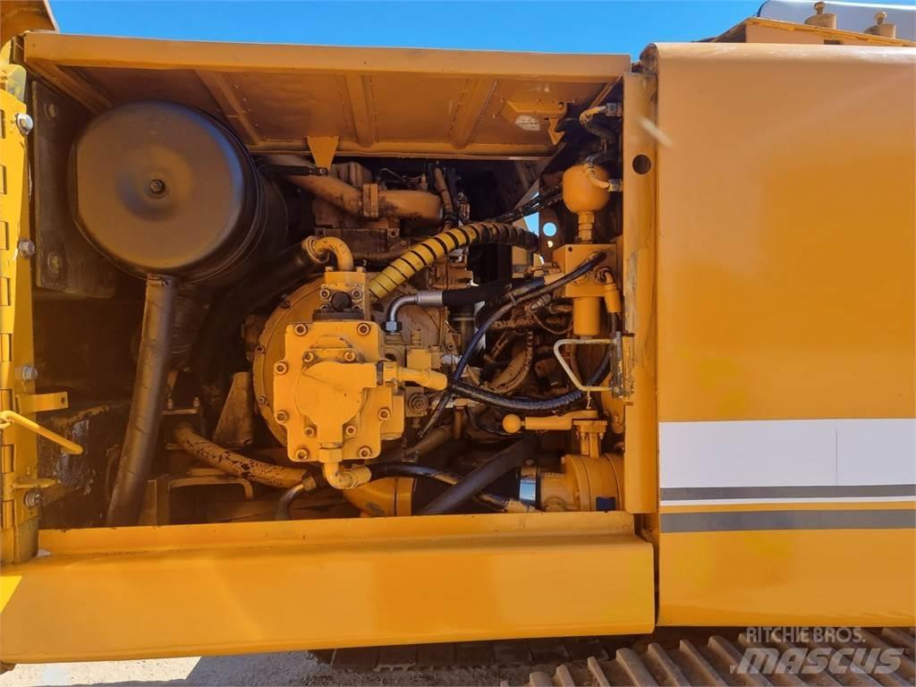 Liebherr R922 HDSL Gravemaskiner på larvebånd
