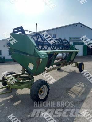 John Deere 2256 2WD Mejetærskere