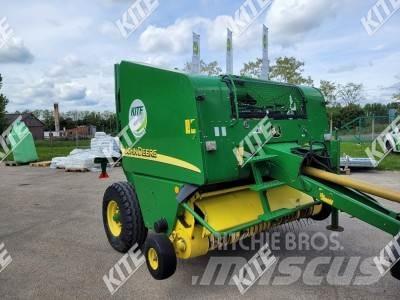 John Deere 568 Rundballe-pressere