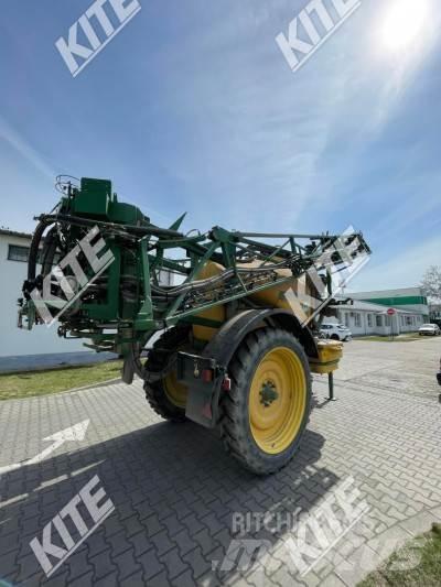 John Deere 832/18i Trailersprøjter
