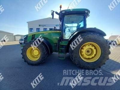 John Deere 8335R Traktorer