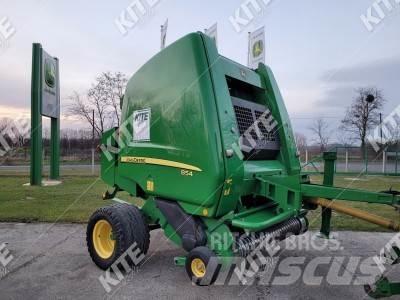 John Deere 854 Rundballe-pressere