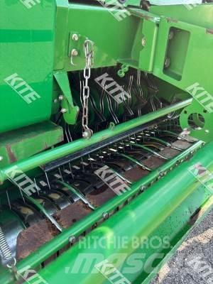 John Deere 854 Rundballe-pressere