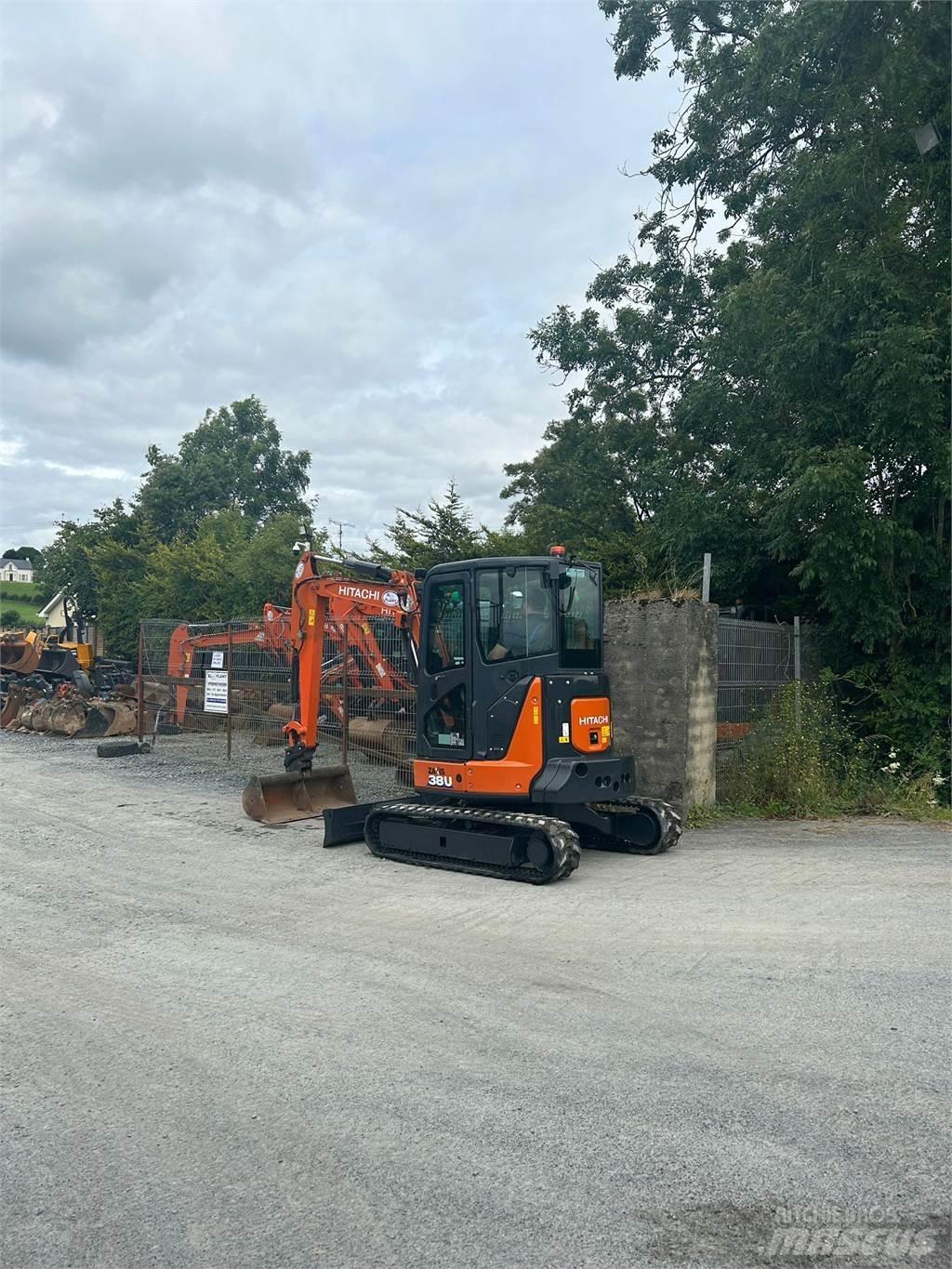 Hitachi ZX38U-6 Gravemaskiner på larvebånd