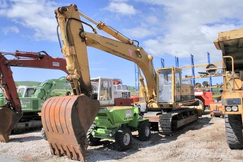 CAT 235 Gravemaskiner på larvebånd