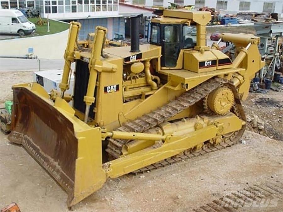 CAT D10 Bulldozer på larvebånd