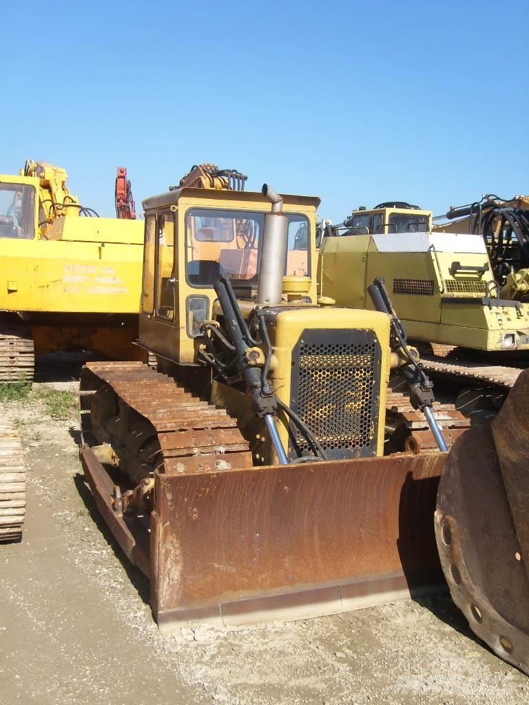 CAT D4 Bulldozer på larvebånd